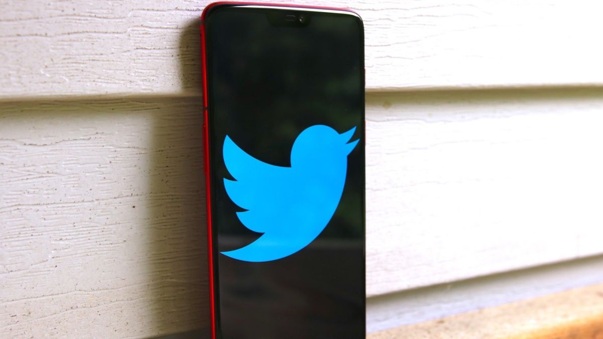 Twitter now defaults to a TikTok-style feed nobody asked for